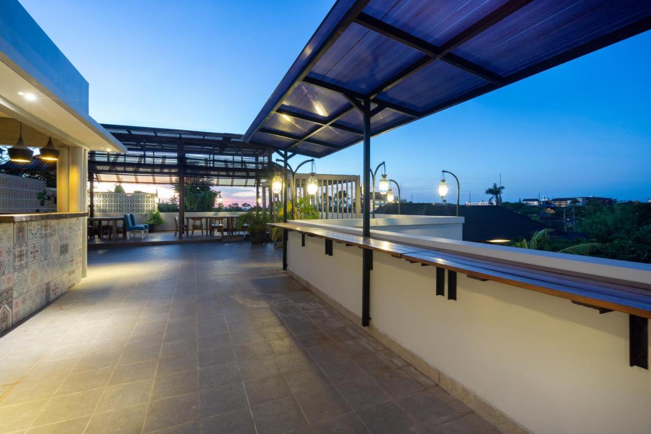 Hotel Casa Kayu Aya Seminyak Zewnętrze zdjęcie