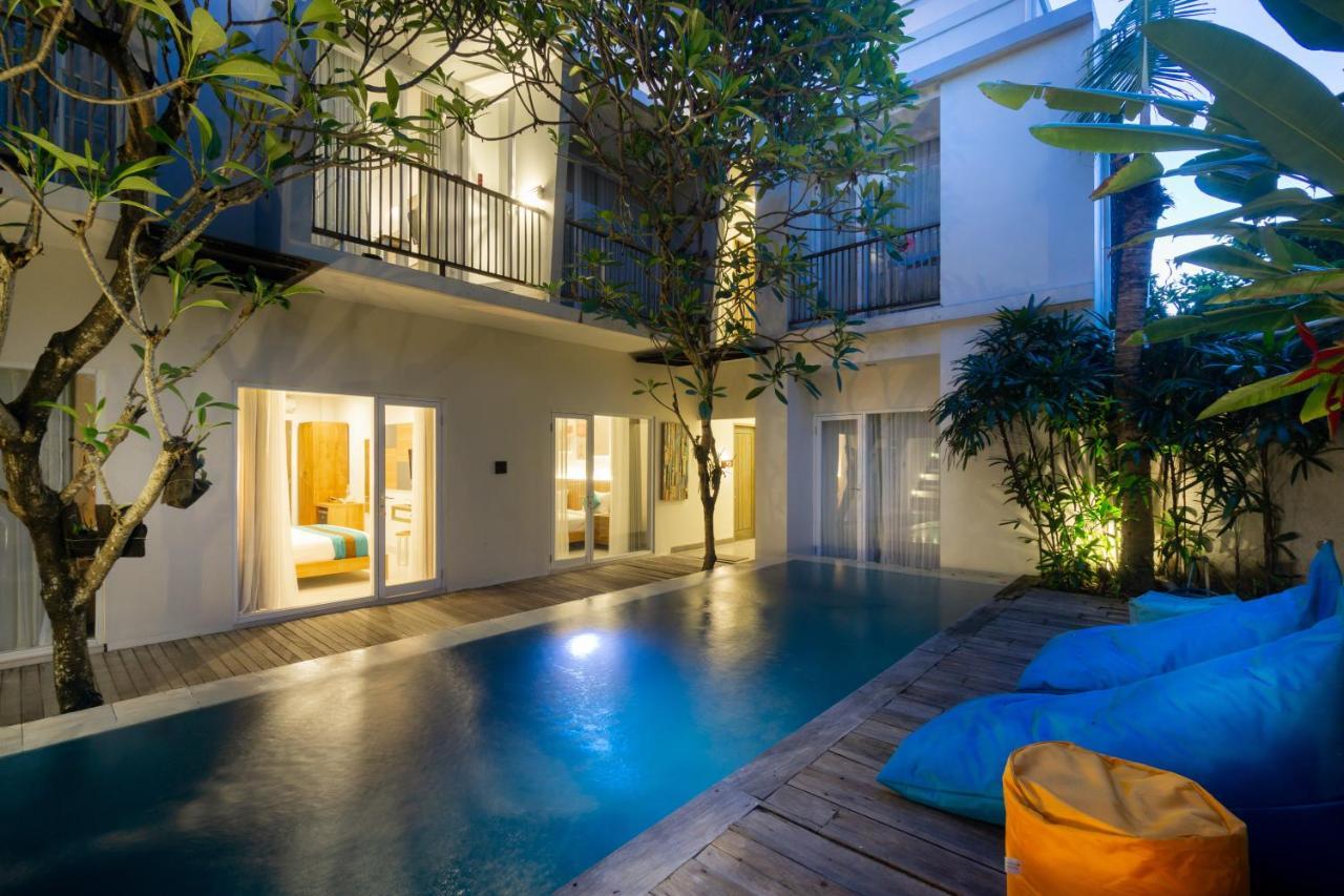 Hotel Casa Kayu Aya Seminyak Zewnętrze zdjęcie